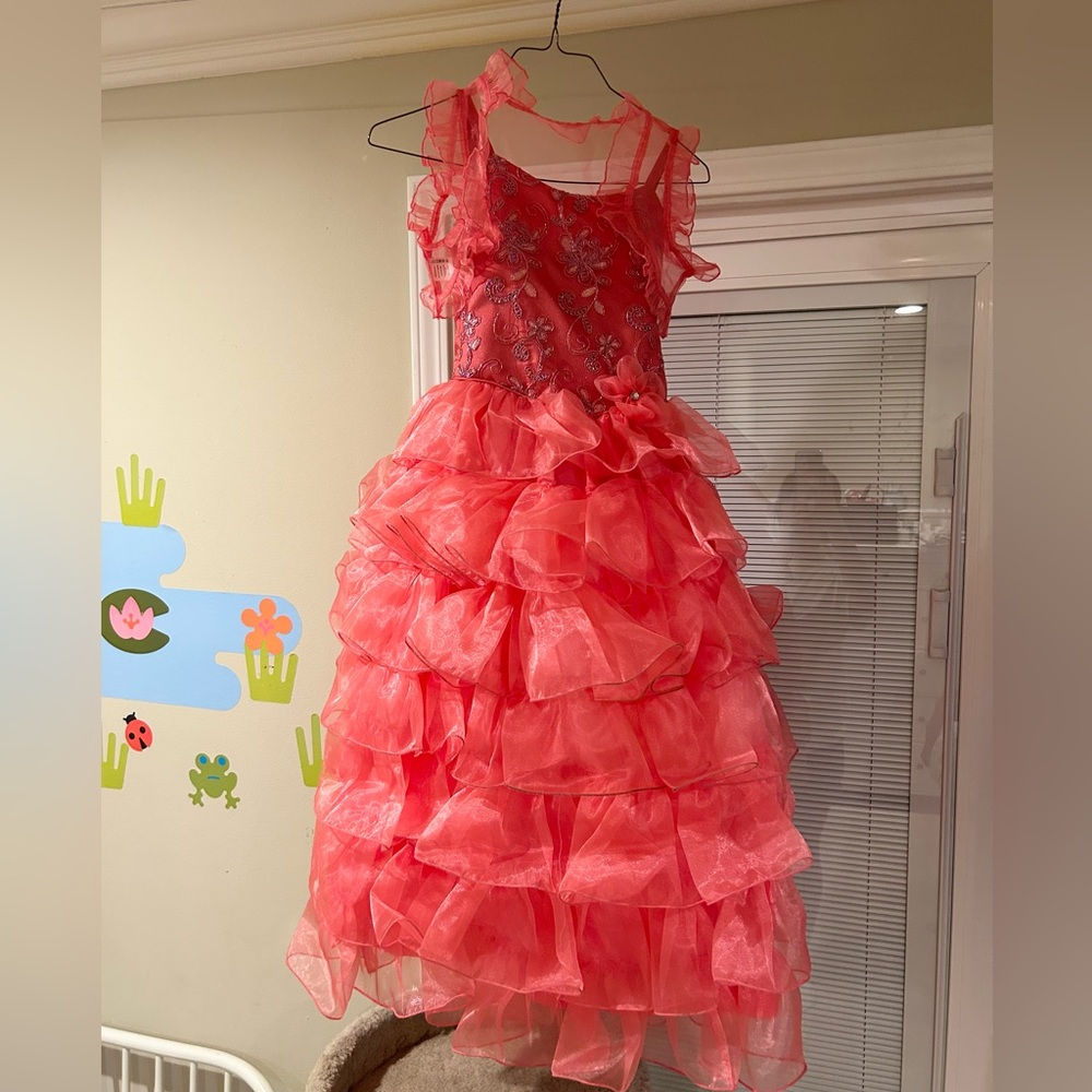 Ruffled Pink Dress with Floral Embroidery
